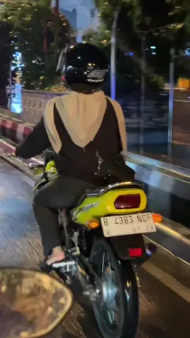 #twostroke #cewekcantik 