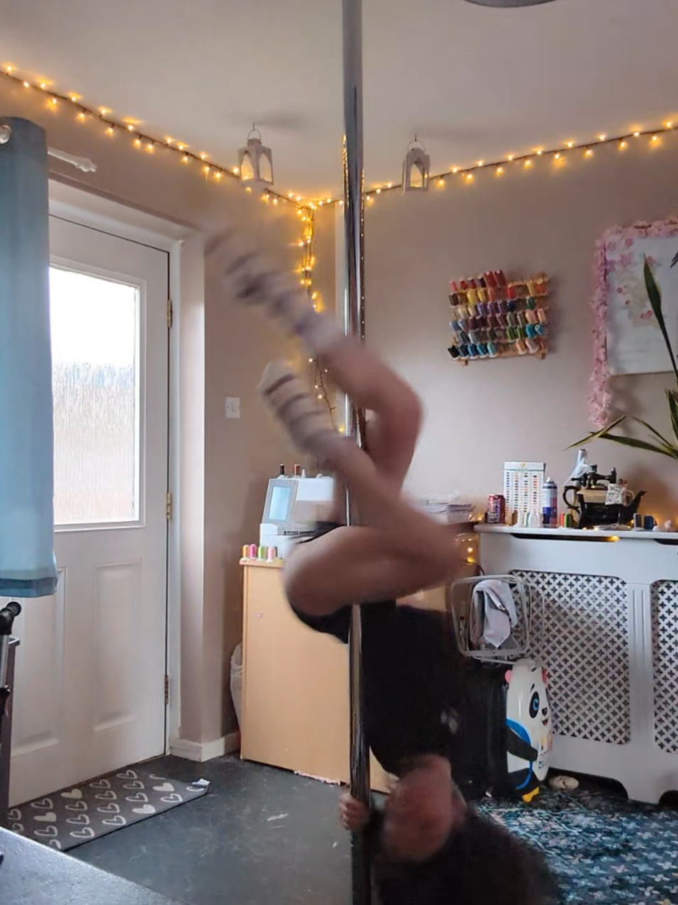 Sometimes you just need to spin 🤷‍♀️💖 #fyp #poledance #polefitness #girlsgonewild #dancing 