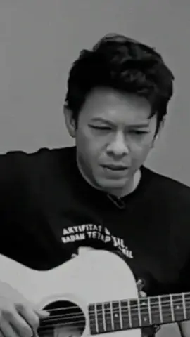 tetaplah bersikap dewasa, ikhlas, dan bijaksana dalam menghadapi kenyataan pahit yang ada. #walauhabisterang #arielnoah #noahbandofficial 