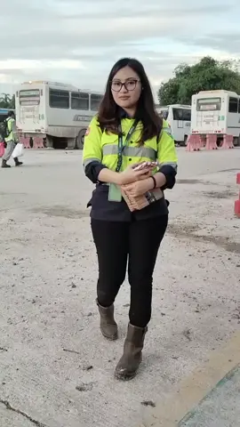 om butuh loker gak? #fyppppppppppppppppppppppp #cewekcantik #petrosea #storytime #anaktambang 