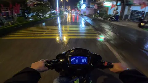 Đã lạnh lại còn mưa🥶