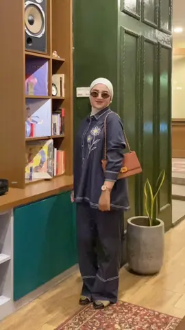 Bagian 1 | Mama muda waktunya tampil 😎 #mamamuda #oneset #denim 