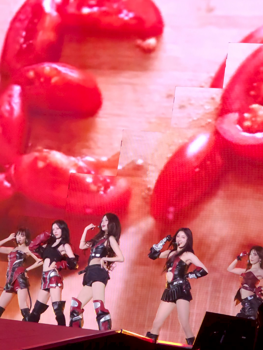 TOKYO DOME❗️ WE ATE❗️ @ 2025 LE SSERAFIM TOUR 'EASY CRAZY HOT' ENCORE IN TOKYO DOME #LE_SSERAFIM #르세라핌  #EASY_CRAZY_HOT_ENCORE  #EASY_CRAZY_HOT_ENCORE_TOKYODOME 