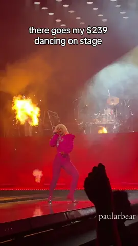 and it’s worth every penny, love you @Doja Cat ❤️.                                                                                           #tourmavie #nztiktok #Doja #fypシ゚ #concert 