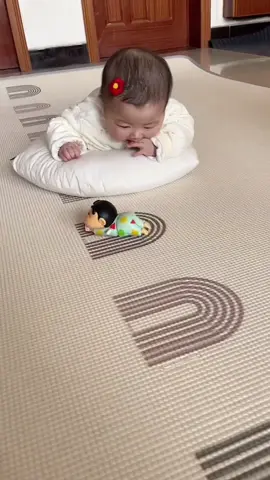 Đồ chơi em bé #embedangyeu #mẹbimsua#đochoichobe 