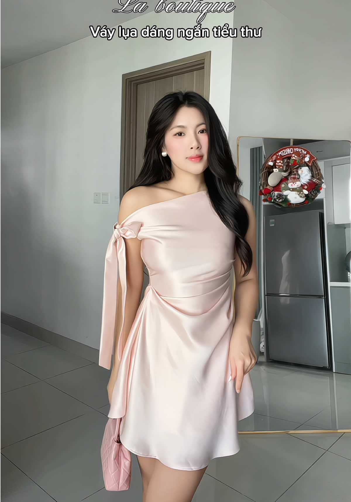 Tìm thêm được váy lụa xinh cho mấy nàng nè @La Boutique official #ngoquynhrv #dress #vaylua #laboutique #OOTD 