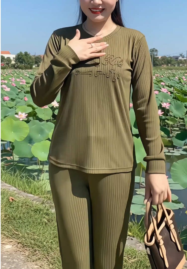 Bộ đồ nữ cổ tròn in hình quần ống suông chất gân lạnh co giãn #bodomacnha #bodothudong #setdonu #dobonu #xuhuong 