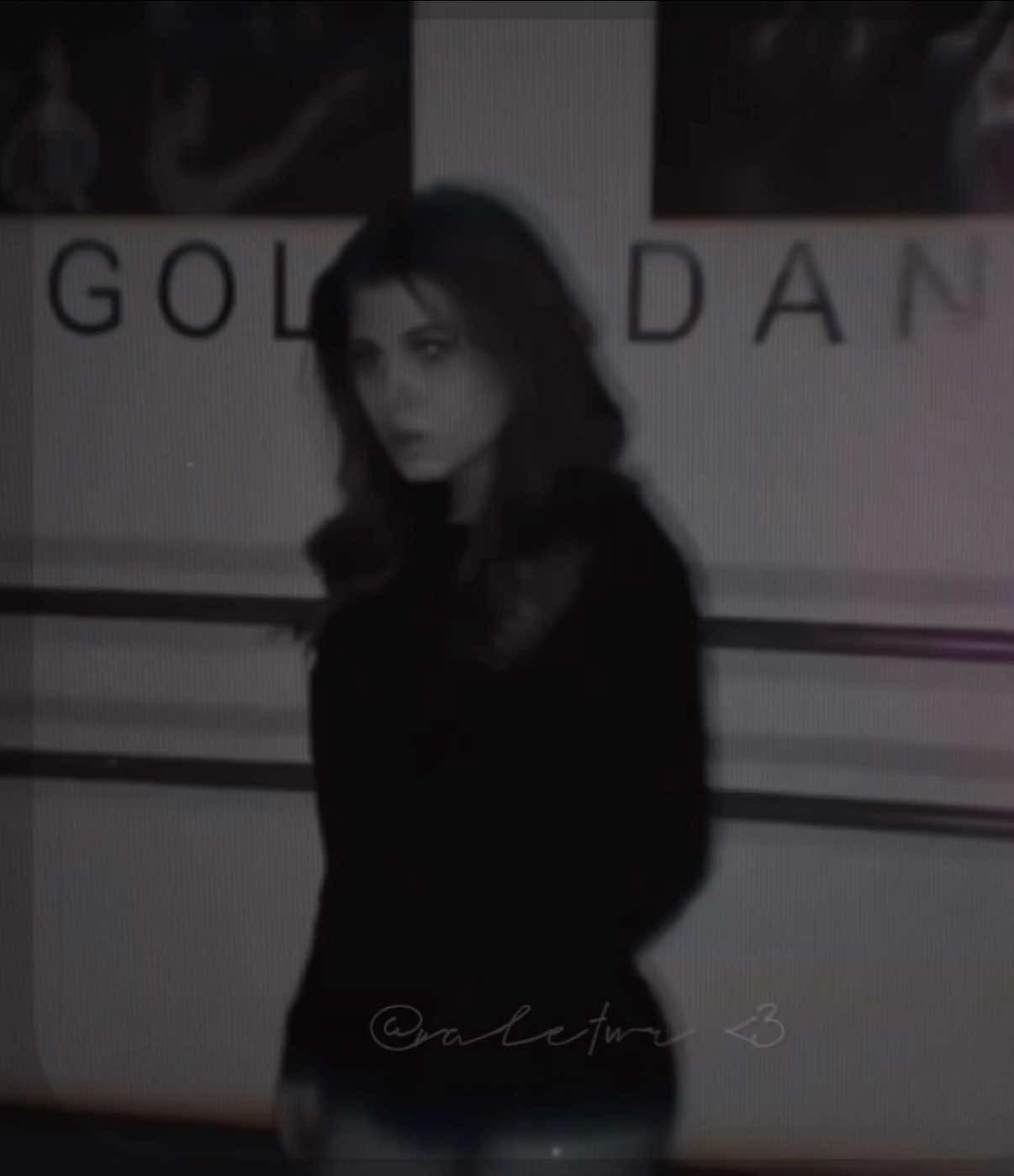 — FAKE ALL, FAKE BODY ‼️‼️‼️ лер, го побольше танцев , нам нравится 🖤😛 @SIMKA @SIMA  #лерасимка #валериясимонова #говрек #врекомендации #цуефа 