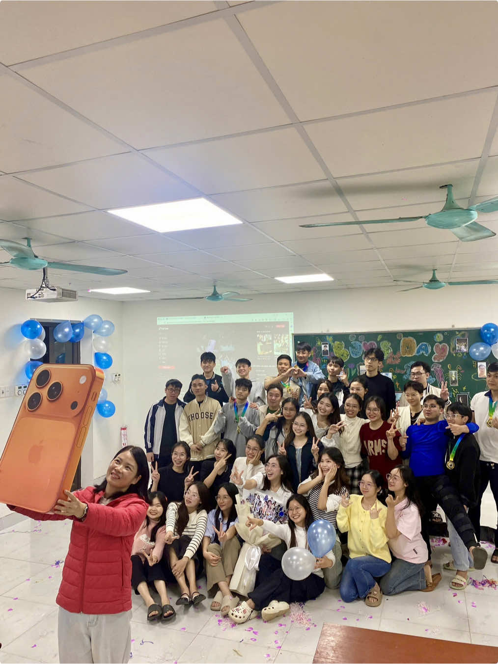 20/11 cuối cùng trên ghế nhà trường 🥹 #20thang11 #ngaynhagiaovietnam  #trending 