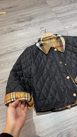 Ưng quá nè #aophaotrantram #aophaonu #aophaodep #thoitrangnu #xuhuongtiktok 