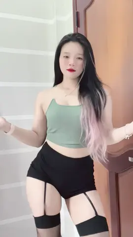 Ai muốn hữu duyên fl e nào. E sẽ chủ động nt. Thả tim e cung z. Cmt cũng dc #❤️ #💕 #viral #xuhuong #trending 