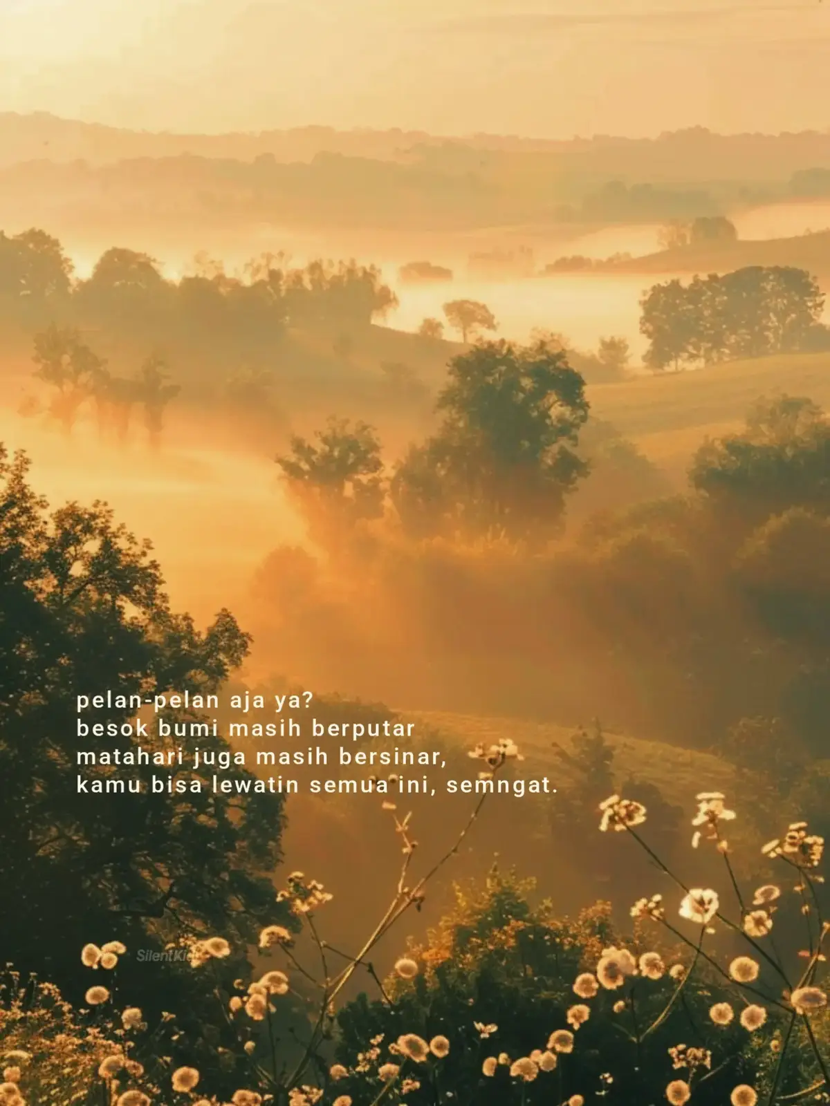 Bahan-bahan 📝: 200 g tepung terigu 2 butir telur 450 ml air 1 sdm minyak ½ sdt garam Cara buat kulit: 1. Aduk semua bahan sampai halus (jangan ada yang bergerindil). 2. Panaskan teflon, tuang sedikit adonan, ratakan tipis seperti kulit lumpia. 3. Masak sebentar sampai pinggirnya lepas. Angkat. Ulangi sampai habis. --- 🥕 Bahan Isi (pilih salah satu): A. Risol Mayo (praktis) 5 sdm mayones 3 sdm saus sambal 3 butir telur rebus (potong kecil) Irisan smoked beef / sosis (opsional) Cara membuat isi mayo: Campur semua bahan jadi satu. --- B. Risol Sayur (klasik) 2 wortel (potong kecil) 100 g kentang (potong kecil) 100 g ayam suwir (opsional) 2 siung bawang putih (cincang) 2 siung bawang merah (cincang) 1 sdt garam ½ sdt gula ½ sdt merica Air secukupnya Cara membuat isi sayur: 1. Tumis bawang sampai harum. 2. Masukkan wortel + kentang, tambahkan sedikit air. 3. Bumbui garam, gula, merica. 4. Masak sampai empuk dan kering. --- 🥚 Bahan Pelapis: 1 butir telur (kocok) Tepung roti / panir --- 🔥 Cara Membungkus & Menggoreng: 1. Ambil kulit risol, isi dengan isian (mayo atau sayur). 2. Lipat seperti amplop / gulung. 3. Celup ke telur kocok. 4. Gulingkan ke tepung roti hingga rata. 5. Goreng dengan api sedang sampai keemasan. --- ✨ Tips Crispy & Tidak Mudah Sobek: Kulit jangan terlalu tipis agar mudah digulung. Goreng dengan minyak panas stabil, jangan terlalu kecil apinya. Untuk risol mayo, isi jangan terlalu basah agar tidak bocor. selamat mencoba 😊  #4u #fouryou #xyzbca #fyp 