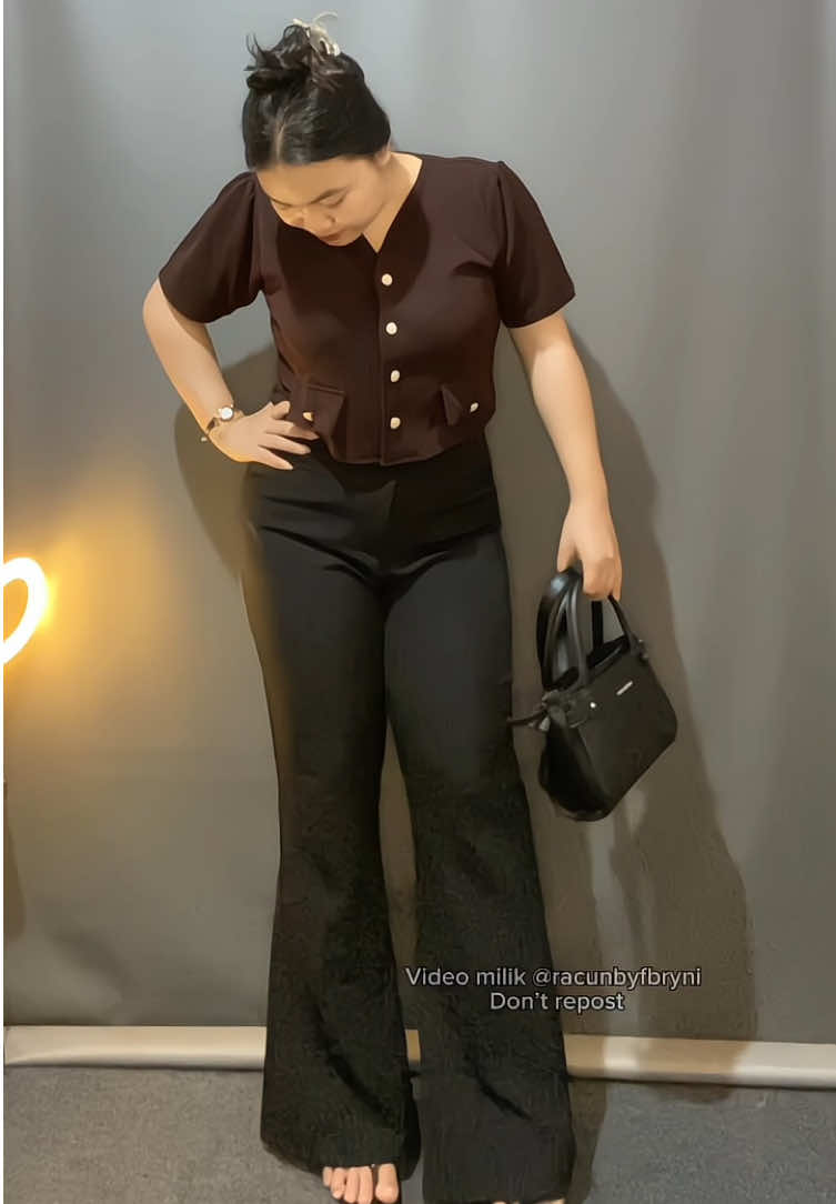 Hoki itu termasuk nemu celana yang pas meskipun belanja online🤭💗💗, cakep bgt under 100rban tapi nyaman di pke🥰#cutbraypants 