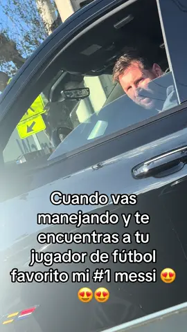 Un encuentro muy casual con messi, que humildad 😍 #messi #messi_messi10 #messifans #messi10 #messi_king 