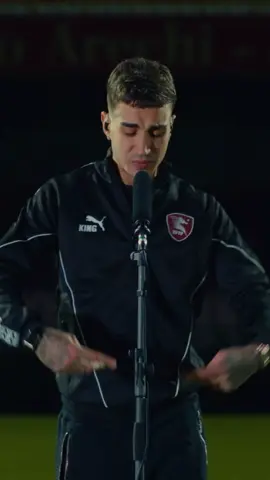 Capo Plaza canta Moncler allo stadio di Salerno #capoplaza #interview #esse #fyp #moncler @Capo Plaza 