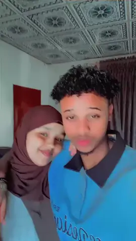 singlow dhaxanta mad ka xarotan😂😂#foryoupage #somalitiktok #fpyyyyyyyyyyyyyyyyyyyyyy #viral #foryou 