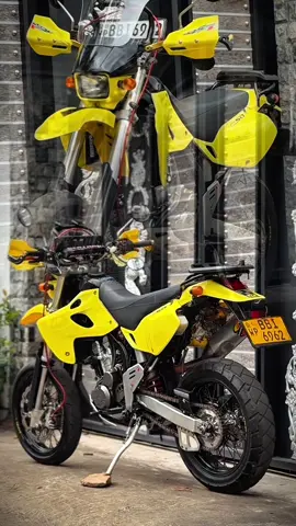 බලන් ඉන්න ආස හිතෙන රැප 😳❤️#fypage #foryoupage #dtracker #yellow #viralvideo @AnT🐜🇱🇰. @Mala 🌿 @Kalu_❌ @• 𝐏𝐀𝐖𝐀𝐍 (පොඩී) 🗽 ! @ＩＮＳＩ 🪽 ° @ＮＥＴＨＭＩＮＡ🪭 