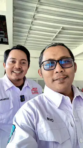 📚  Hari Pertama Pelatihan Pengembangan Kapasitas Pengurus Koperasi Desa Merah Putih Se-Kabupaten Brebes 📍 King Raya Hotel, Brebes 🗓️ Angkatan IV | 18 – 20 November 2025 👥 Kegiatan oleh: Dinas Koperasi, Usaha Mikro dan Perdagangan Kabupaten Brebes Semangat membangun ekonomi desa melalui koperasi dimulai dari sini!  Hari pertama penuh inspirasi dan ilmu baru untuk mewujudkan koperasi yang mandiri, inovatif, dan berdaya saing. #KoperasiDesaMerahPutih #PelatihanKoperasi #DinasKoperasiBrebes #EkonomiKerakyatan #BrebesMaju    