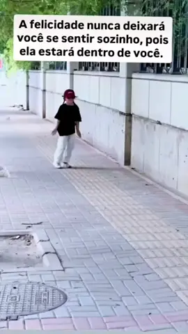 Como é bom ver a felicidade em um ser delicado dançando 🙏 #luznoceda #espiritismo #luzmaria #espiritusanto #espiritastiktok 