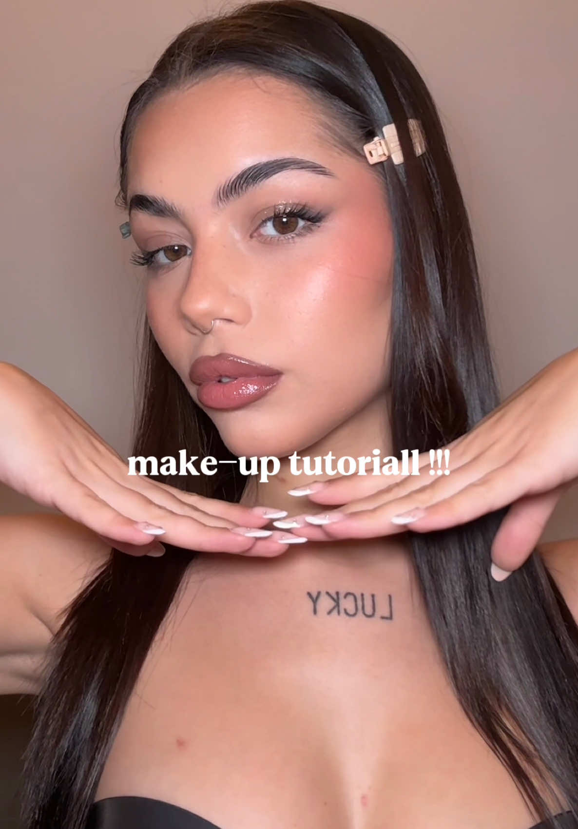 @Charlotte Tilbury magic cream      @The Ordinary PHA 5% Exfoliating Lip Serum @Sephora Collection FLUFF & FIX BROW WAX/ Correttore Best Skin Ever/ 8HR Colorful Lip Liner @NARS Cosmetics Radiant Creamy Concealer @Mulac Cosmetics First Take Foundcealer/ Liquid Soul ombretto @Benefit Cosmetics Hoola Wave/ Hoola terra abbronzante  @elfcosmetics camo liquid blush @NABLA Cosmetics Close-Up Smoothing Pressed Powder/ Skin Glazing @WYCON cosmetics Eyeconic liquid tint/ Wonderproof Eye Pencil  @KIKO Milano Unlimited Precision Automatic Eyeliner & Khol @Rare Beauty Soft Pinch Matte Bouncy Blush @Makeup By Mario MoistureGlow™ Plumping Lip Serum