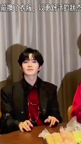 Nhỏ này nó cứ hoạt hình mà nó AI thế nào ý #huangxing #eliot #hoangtinh #d4 