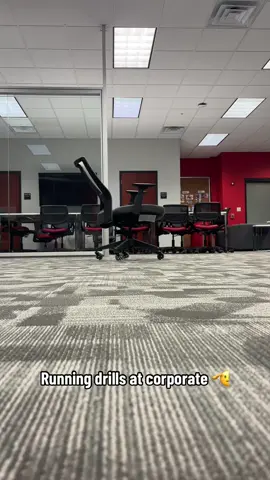 Great form 🫡 @Unnecessary Roughness (via:@Jacob Daniel) 