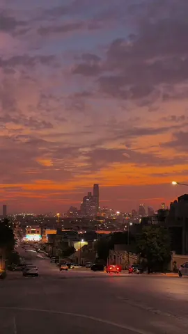 الرياض وقت الغروب - مطل حي التعاون Riyadh at sunset @saudi.h77 