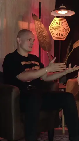 El único evento presencial desde y para la industria musical PRO en España 🎚  En una sala impresionante de Atmos de 17.1.10. sin igual. Te esperamos el 29 de noviembre de 2025 en NODE, un evento de networking, formación, charlas y masterclasses intensivas sobre producción, mezcla, mastering y Dolby Atmos con las figuras más relevantes de la industria. ⭐️El Lineup: Felipe Guevara - Alejandro Sanz, Shakira, David Bisbal... Brian Hernández - Rosalía, Quevedo, Natalia Lacunza... Paco Salazar - Aitana, La Oreja de Van Gogh, Samurai... Naito – Myke Towers, Arcangel, Rimas Publishing... Adrián Tucker – Rels B, Dellafuente, Pepe y Vizio... Ruslan Slatin – Quevedo, Sebastian Yatra, Bad Gyal... (+26 nominaciones y premios Grammy tras sus espaldas) 🛠 Lo que obtendrás: •⁠  ⁠Flujos de trabajo reales, masterclasses de mezcla y mastering avanzadas. •⁠  ⁠Panel en vivo: cómo trabajan juntos productores, ingenieros de mezcla y de mastering en proyectos de mas alto nivel. •⁠  ⁠Networking con los mejores talentos de la industria musical española. •⁠  ⁠Regalos y comida. 🌍 Consulta el horario en la web para mas detalles! 🎟 Dos tipos de entrada: Básica – incluye acceso al evento + masterclasses + picoteo. Pro – todo lo anterior + sorteos de hardware/software,licencias de plugins de marcas top, curso completo de Low End de Slatin, tres meses en la academia de Naito, Curso de Mezcla de Adrian Tucker y certificado de asistencia. 🚀 Plazas MUY limitadas - reserva la tuya ahora en www.nodeaudio.pro