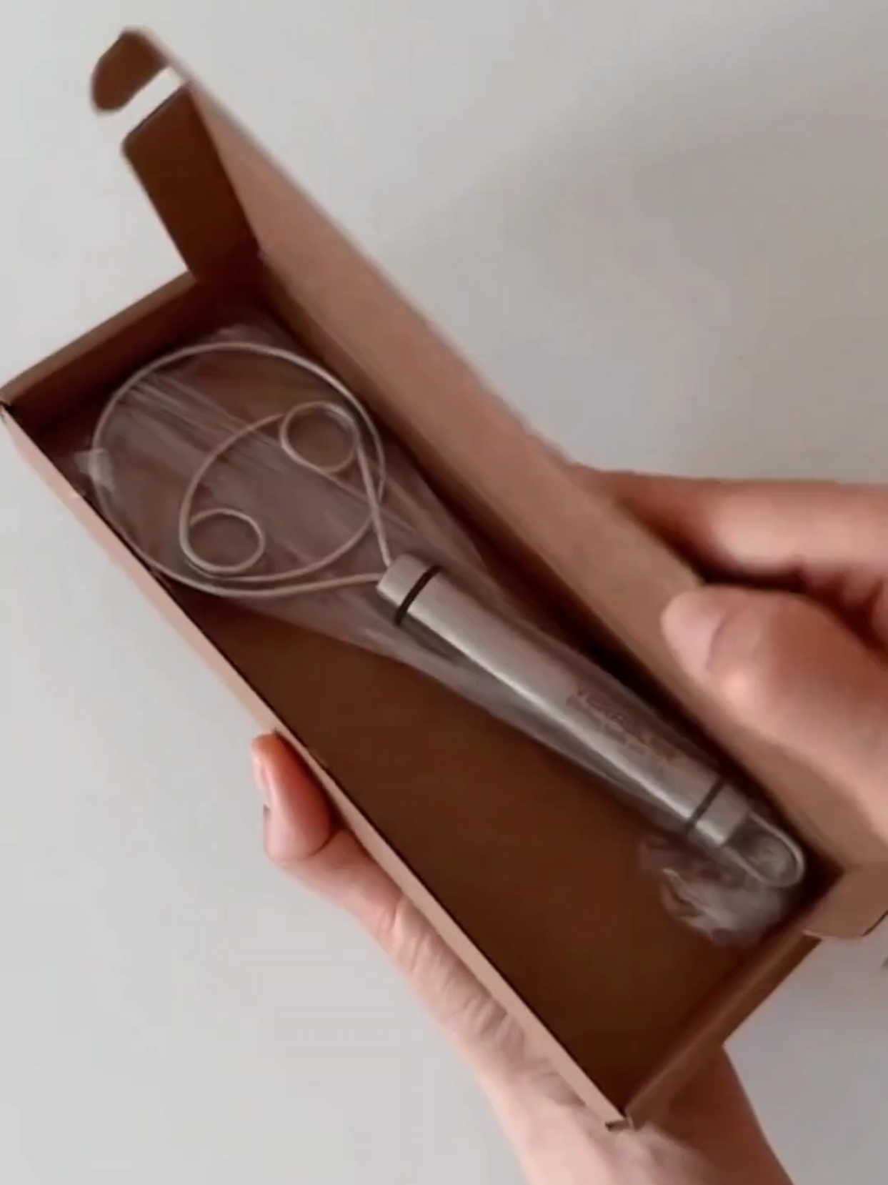 Артикулы на Wildberris ⬇️ Арт. WB ➡️ 172149707 Вераблер венчик Арт. WB ➡️ 230994031 Силиконовый дуршлаг с прищепками для макарон складной Артикул на Яндекс Маркет➡️ 4593012022 Пластиковый контейнер для салата 