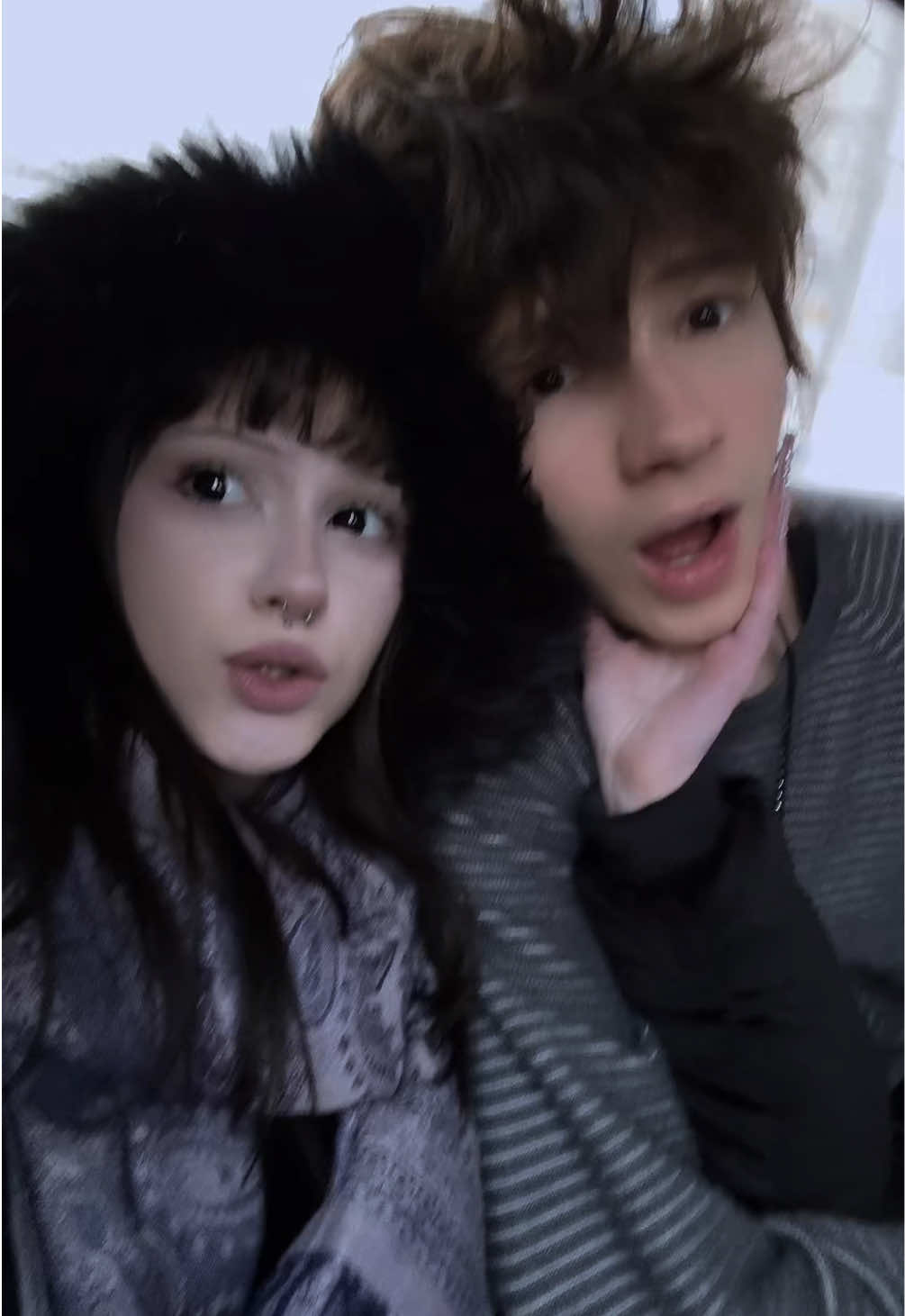 HEY EMO BOYY #couple #bf 