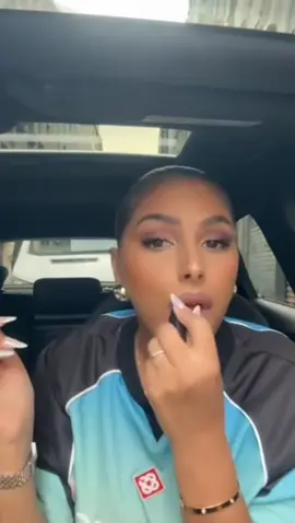 En pétard 🧨 et Bientôt Disponible !!!  #pourtoii #merci 