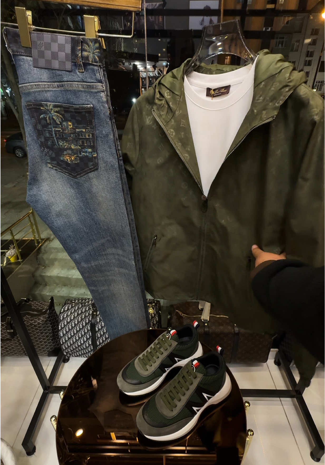 #beniöneçıkart #tiktokviral #viraltiktok #tiktokshop 