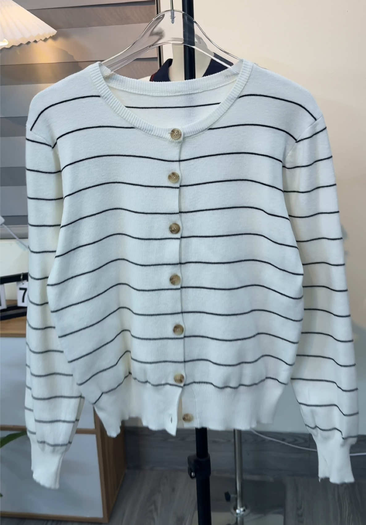 Áo dệt kim kẻ ngang #xuhuong #xuhuongtiktok #thinhhanhtiktok 