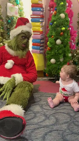 Melting hearts one grinch at a time #universalstudios #thegrinch #babytok