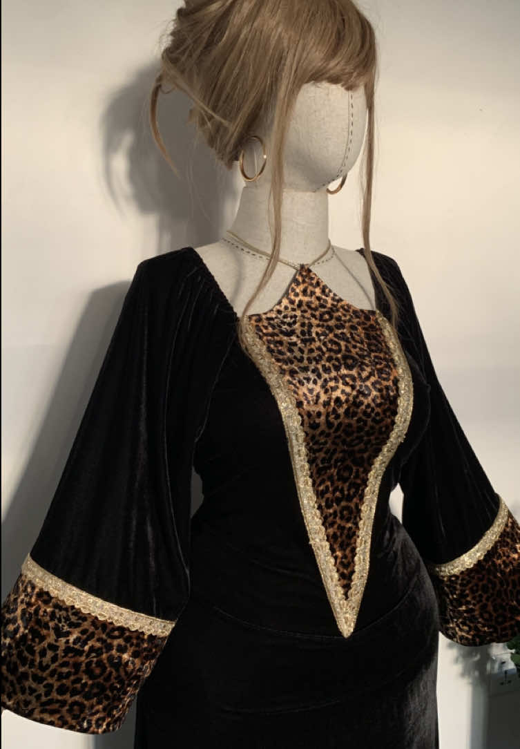 🐆🖤 #sew #sewing #design #designer #fashion 