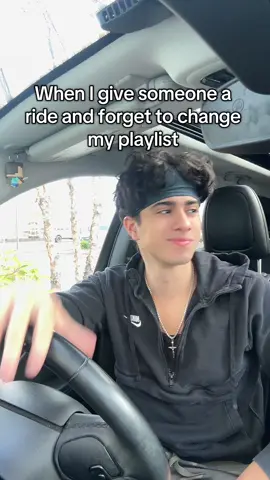 Can anyone name the shows in order?  #romanceanime #thequintessentialquintuplets #quintessentialquintuplets #bunnygirlsenpai #animetok 