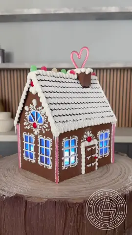 Step into my Chocolate world and join me for the ultimate Experience! You’ll discover what’s possible in the world of Chocolate and learn my secrets for sculpting edible masterpieces as we make holiday magic. Book now on @airbnb  #amauryguichon #chocolate #airbnb 