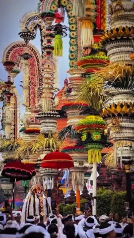 rahajeng rahinan galungan lan kuningan untuk yang beragama hindu🙏😇 #hariraya  #galungan  #kuningan  #bali #story 