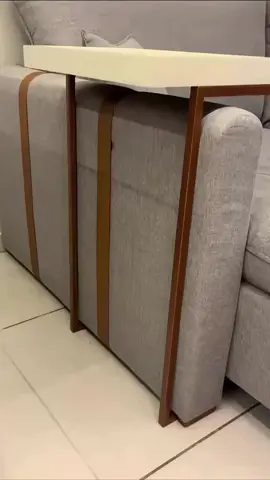 Mesa de Apoio Lateral Luxo de Sofá com Espelho 4774 Perola Off White Link na bio ou me chama no direct  ##mesadeapoio##salaluxo##saladeestar##mesa