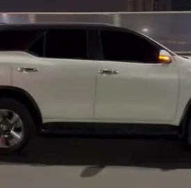 . . . . . . . . . . #sw4 #hilux #hiluxsurf #sw4hilux #sw4life                  