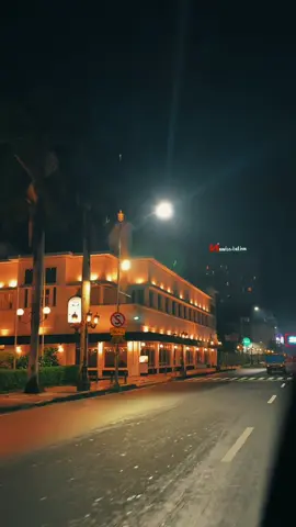 Banyak yg bilang surabaya itu indah , tp jgn pernah jatuh cinta di surabaya🥺🤏🏻 #surabaya #fypage 