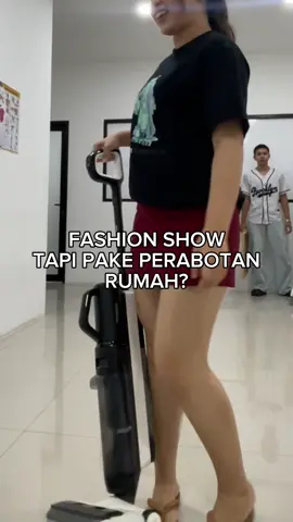 ADA FASHION SHOW KAYA GINI? #fyp #catrambutsehat #pulangbelanjadisasha #haircolorant