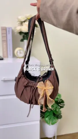 Brown vs black🤎🖤 kalian team warna apa nih #lst #kiora #kioraslingbag #slingbag #shoulderbag 