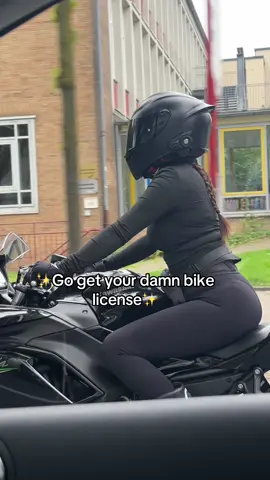 #bikergirl #bikergirlsoftiktok #bikelife #fyp #kawasakininja 