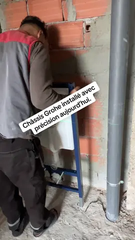 #choufajـsontral🔧 #plombeir #fuppppppppppppppppppppppppp #viral #plumbinghacks Châssis Grohe installé avec précision aujourd’hui.