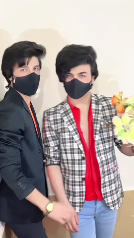 Chikni kamar pa tara mara dil pisal gia 🫣🥵🥶#strongvibes❤️ #trending #foryoupage #🥵😉stongevibe🔥 #zainiofire🔥 @Devil 👿 Vibes 007 