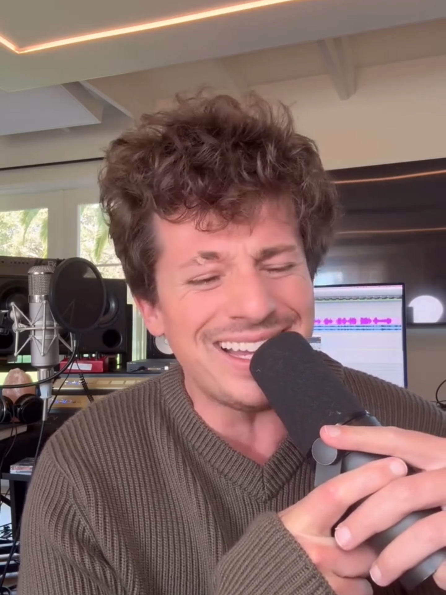 We love to see Charlie Puth singing this Whitney classic! 💜Repost- @charlieputh #whitneyhouston #charlieputh