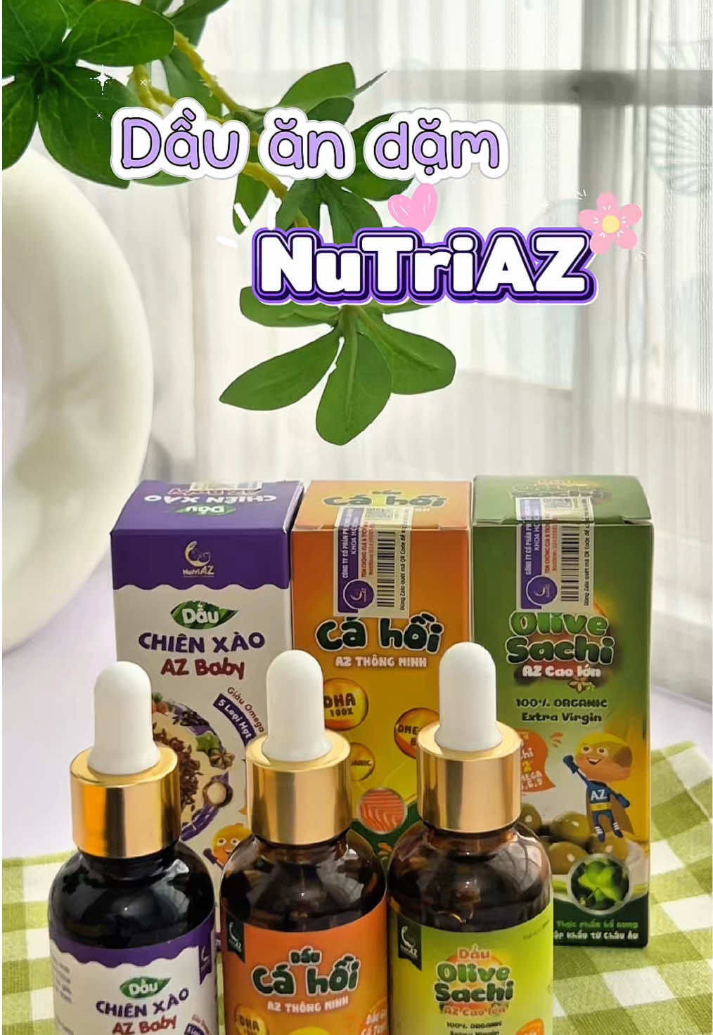test cả ba loại nhà AZ để review thật cho các mom: Dầu cá hồi AZ mình thích nhất là không hề tanh, bé ăn không bị phản ứng và DHA tự nhiên rất tốt cho trí não. Dầu Olive Sachi AZ là dầu ép lạnh nên giữ trọn vitamin và chất béo lành mạnh giúp con cao lớn, tăng năng lượng mỗi ngày. Còn khi nấu trên chảo thì mình dùng Dầu chiên xào 5 hạt quý AZ BABY, vì loại này chịu nhiệt hơn 200°C nên chiên xào – áp chảo cho bé vừa an toàn vừa giữ được chất. Nếu mom đang phân vân chọn dầu cho bé thì thử bộ này là yên tâm #nutriaz #dauandamchobe #nutriazvietnam #daucahoithongminh #dauoliucaolon 