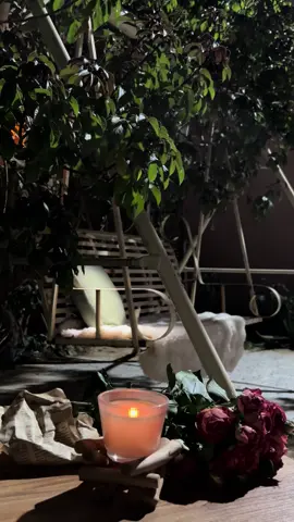 مين يسلف صمتنا الموحش كلام !