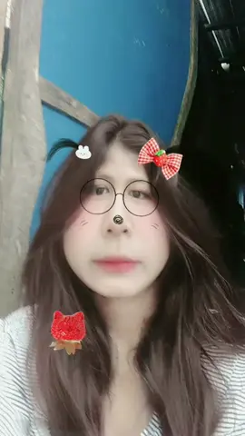 #ကျပ်မပြည့်တာလားမပြောတက်တော့ပါဘူး#🤍😁#fypシ゚ #viewတေရှယ်ကျ🥹 